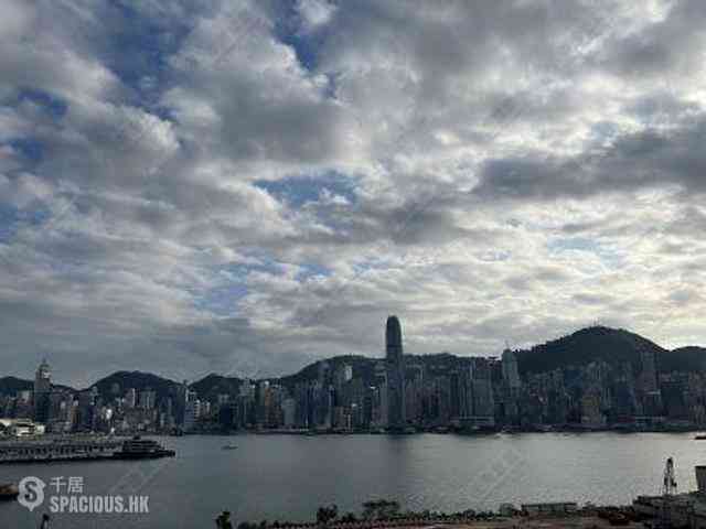 West Kowloon - The Arch Sky Tower (Block 1) 02