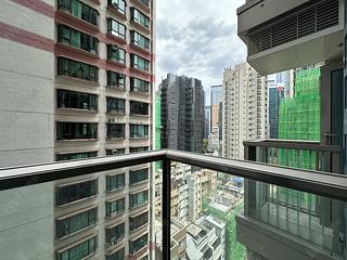 Wan Chai - The Avenue 03