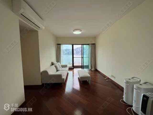 West Kowloon - The Arch Sky Tower (Block 1) 04