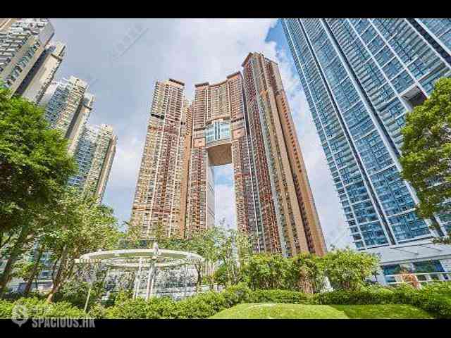 West Kowloon - The Arch Sky Tower (Block 1) 13