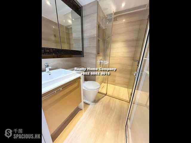 Sai Ying Pun - The Summa Block 2 04