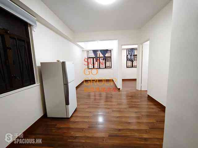 Sheung Wan - Mandarin Building (J Plus) 01