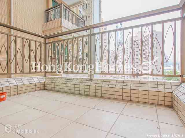 Wan Chai - The Zenith 03