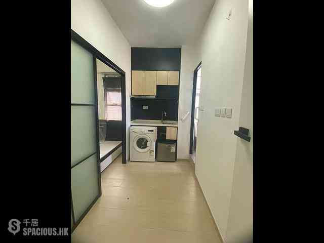 Quarry Bay - Lai Wah Mansion 01