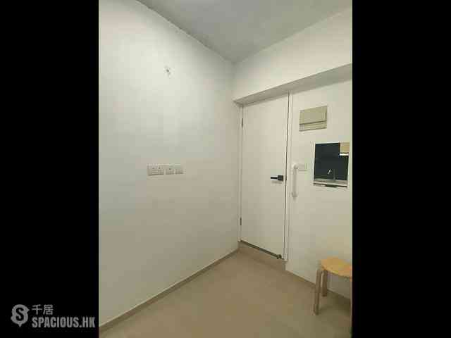Quarry Bay - Lai Wah Mansion 04