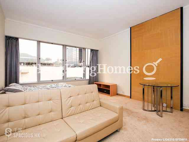 Wan Chai - Convention Plaza Apartments 01