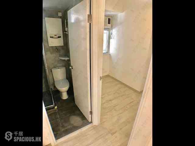 Wan Chai - Kwong Sang Hong Building Block C 04