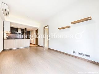 Mid Levels Central - Fairlane Tower 04