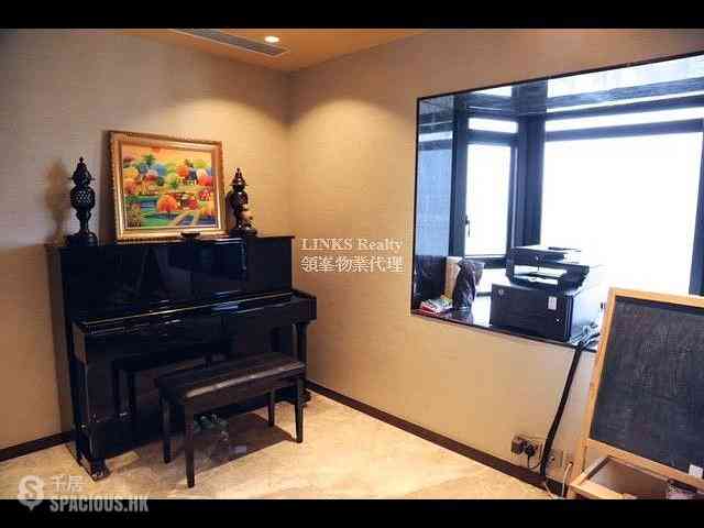Mid Levels Central - Kennedy Heights 10