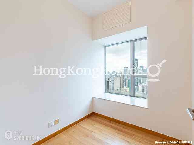 Wan Chai - The Zenith 09