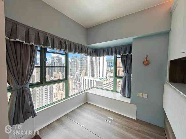 Wan Chai - Royal Court 02