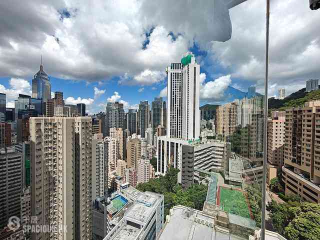 Wan Chai - Royal Court 01