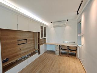Wan Chai - Royal Court 04
