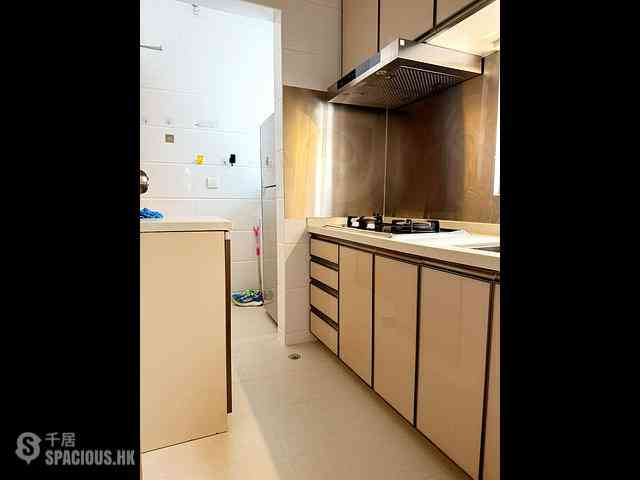 Shau Kei Wan - Sun Sing Building 03