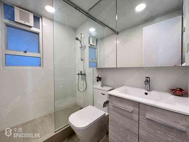 Mid Levels East - Grandview Tower 13