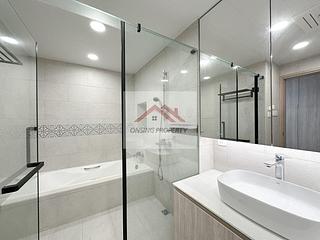 Mid Levels Central - Clovelly Court 13
