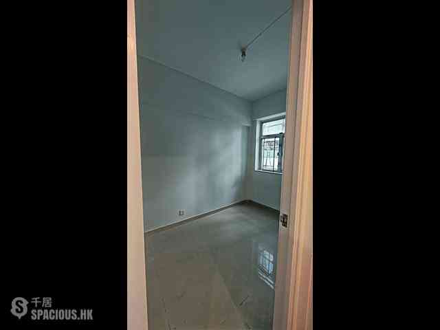 Quarry Bay - Kam Hoi Mansion 07