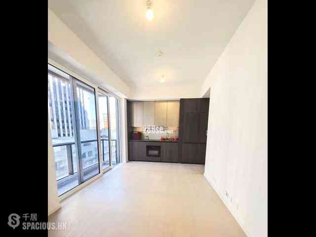 Wan Chai - 33 Kennedy Road 02