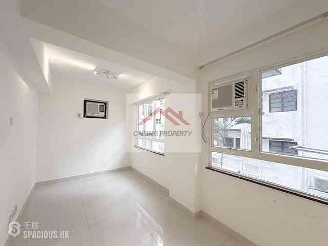Wan Chai - Greenland House 06