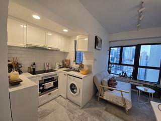Sheung Wan - The Bellevue Place 03