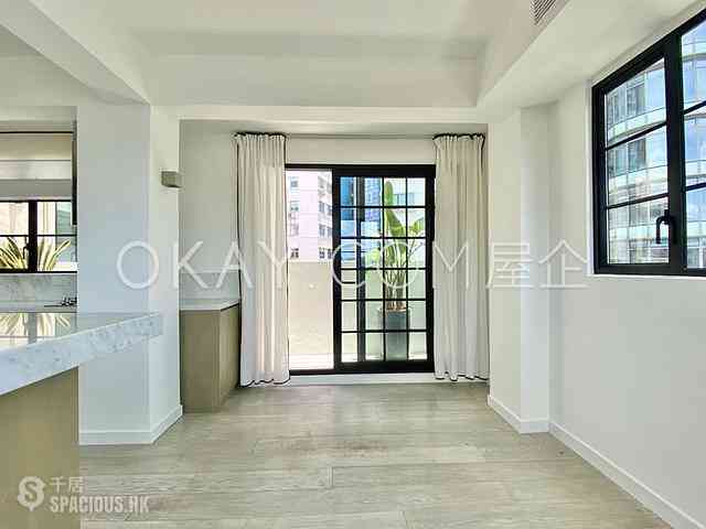 Soho - Caravan Court 04