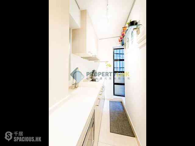 Sai Ying Pun - Smiling Court 06