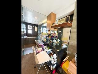 Mid Levels West - Kingsford Height 10