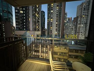 Sai Ying Pun - The Queens 08