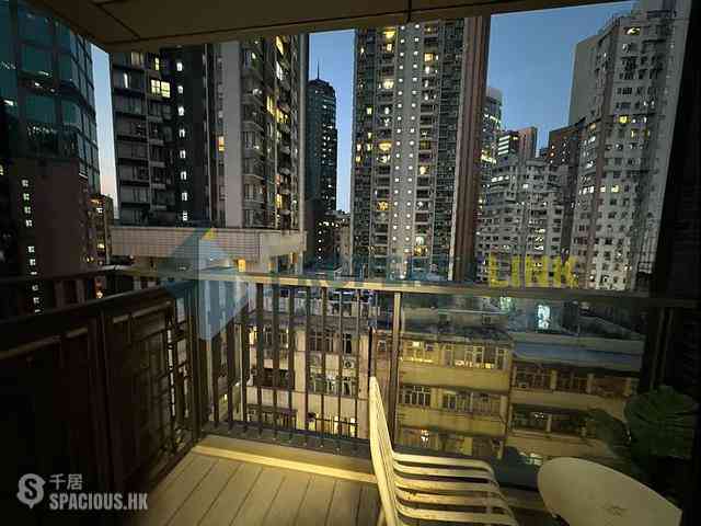 Sai Ying Pun - The Queens 08