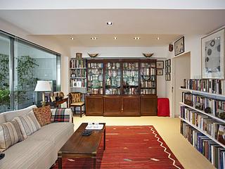 Aberdeen - 5-9, Tin Wan Street 08