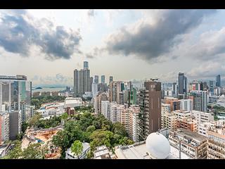 Tsim Sha Tsui - The Bauhinia Hotel 02