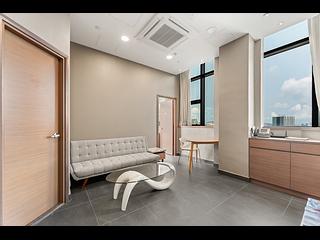 Tsim Sha Tsui - The Bauhinia Hotel 03