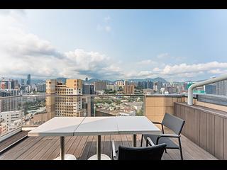 Tsim Sha Tsui - The Bauhinia Hotel 04