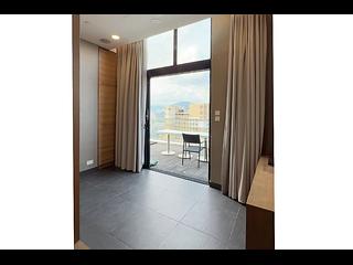 Tsim Sha Tsui - The Bauhinia Hotel 11