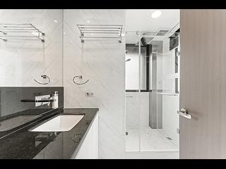 Tsim Sha Tsui - The Bauhinia Hotel 11