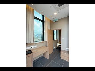 Tsim Sha Tsui - The Bauhinia Hotel 12