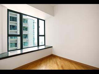 Mid Levels West - 80 Robinson Road 07