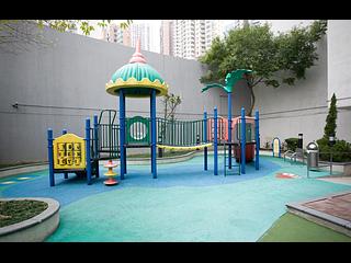 Mid Levels West - 80 Robinson Road 13