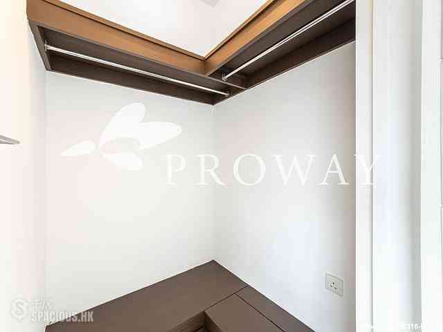 Pok Fu Lam - Bisney Villas 07