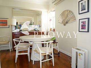 Stubbs Road - Miramar Villa 05