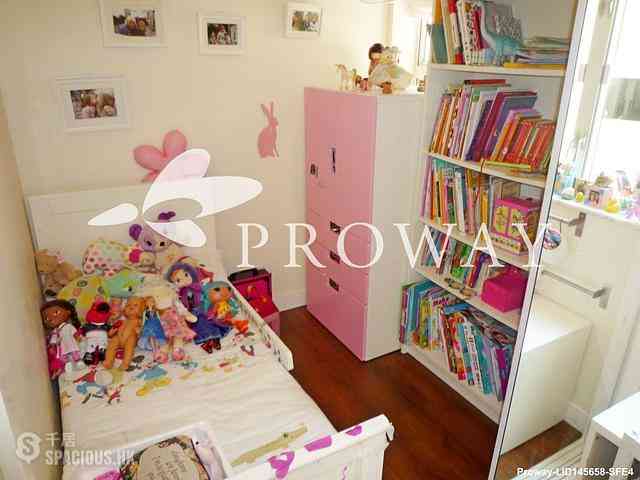 Stubbs Road - Miramar Villa 09