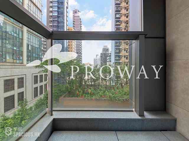 Sai Ying Pun - King's Hill 03