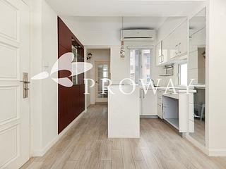 Central - 48, Gage Street 04