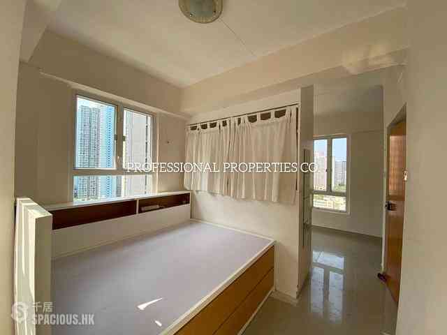 Sai Wan Ho - Lee Ga Building 18