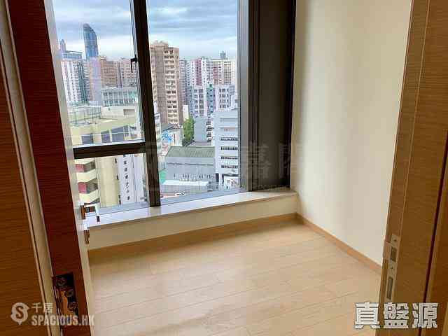 Ho Man Tin - Mantin Heights Block 3 02