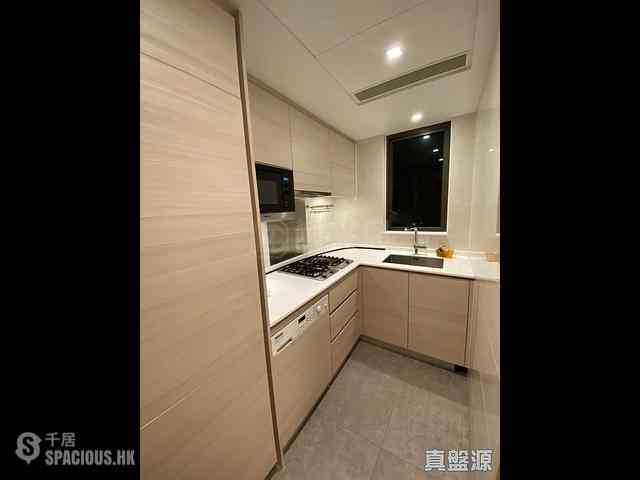 Ho Man Tin - Mantin Heights Block 3 07