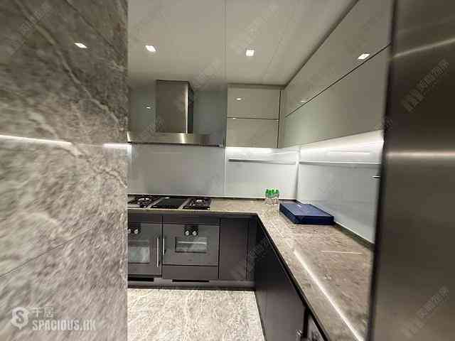 Wong Chuk Hang - The Southside Phase 3B Blue Coast Tower 1A 02