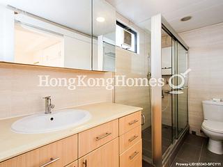 Sai Ying Pun - Wing Cheung Court 06