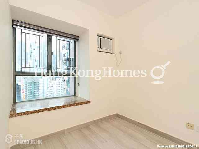 Sheung Wan - Queen's Terrace 04