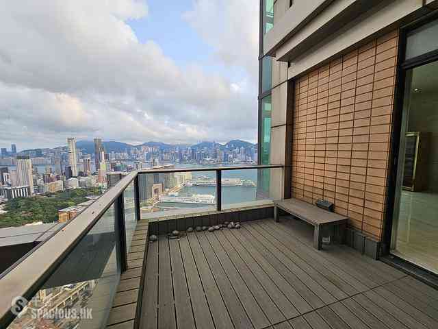 West Kowloon - The Arch Sun Tower (Block 1A) 01